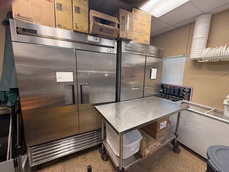 More Photos Of 2521 French Ave, Sanford Fast Food For Sale