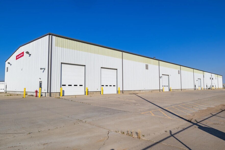 More Photos Of 420 22nd Ave NE, Williston Light Manufacturing For Lease
