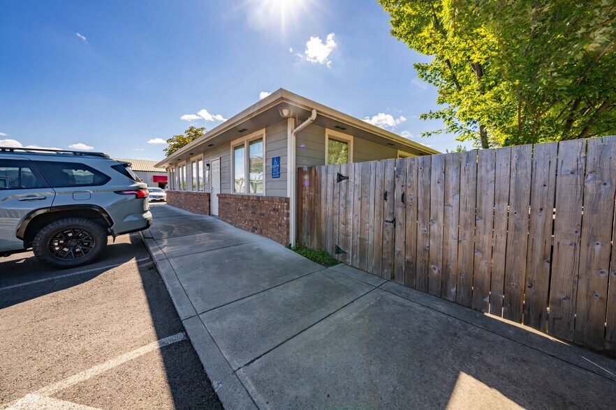 More Photos Of 2436 W Main St, Medford Office For Sale