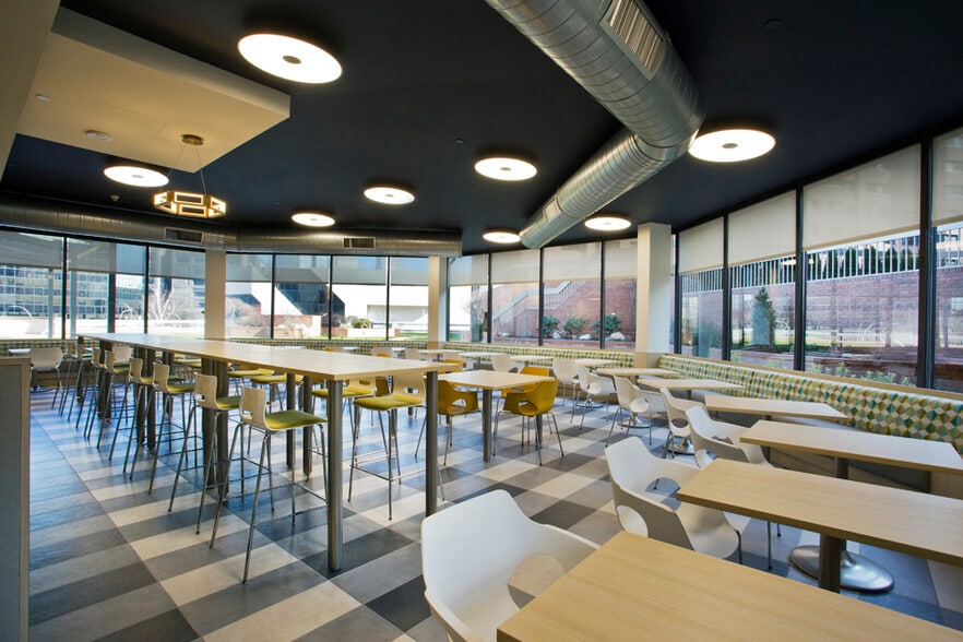 More Photos Of 50 Main St, White Plains Coworking Space