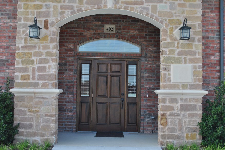 More Photos Of 425 Old Newman Rd, Frisco Office For Lease