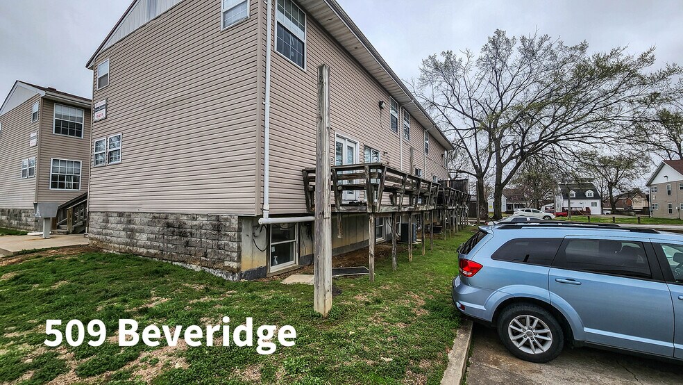 More Photos Of 600 S Washington St, Carbondale Apartments For Sale