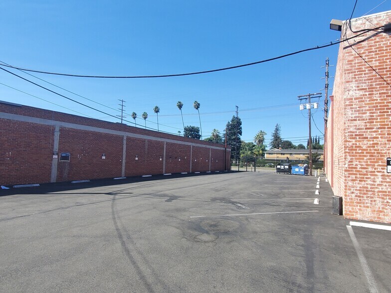 More Photos Of 4716 Vineland Ave, North Hollywood Loft Creative Space For Lease