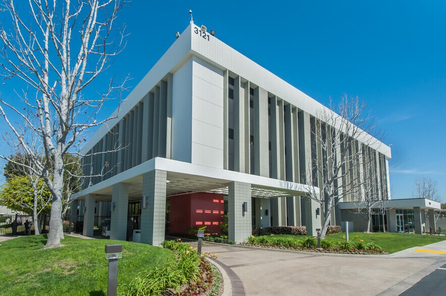 Primary Photo Of 3121 Skypark Dr, Torrance Research And Development For Lease