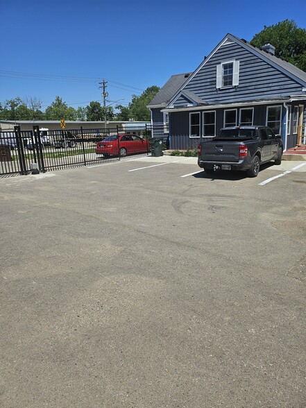 Primary Photo Of 9510 Seward Rd, Fairfield Warehouse For Sale