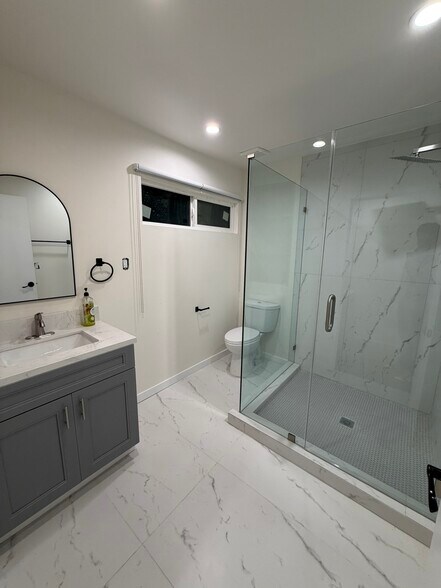 More Photos Of 5911 S Broadway, Los Angeles Storefront Retail Residential For Sale