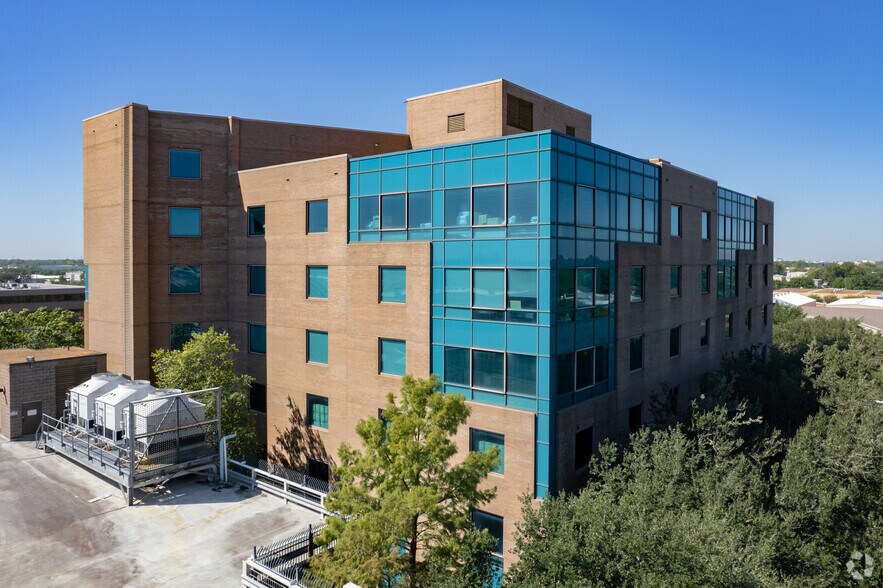 More Photos Of 5252 Hollister St, Houston Medical For Lease