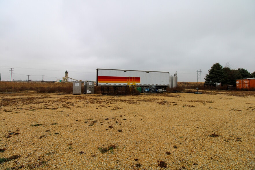 More Photos Of 5640 44th Ave S, Clinton Office For Sale