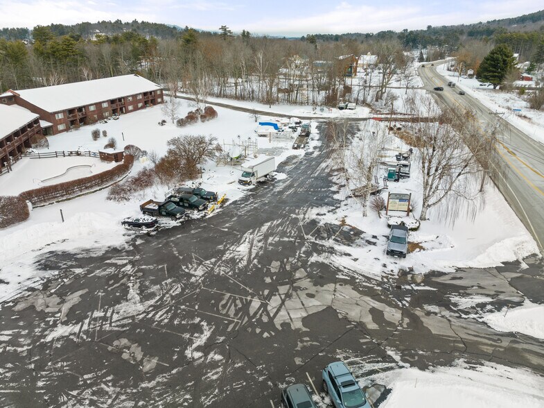More Photos Of 1934 Lakeshore Rd, Gilford Office For Sale