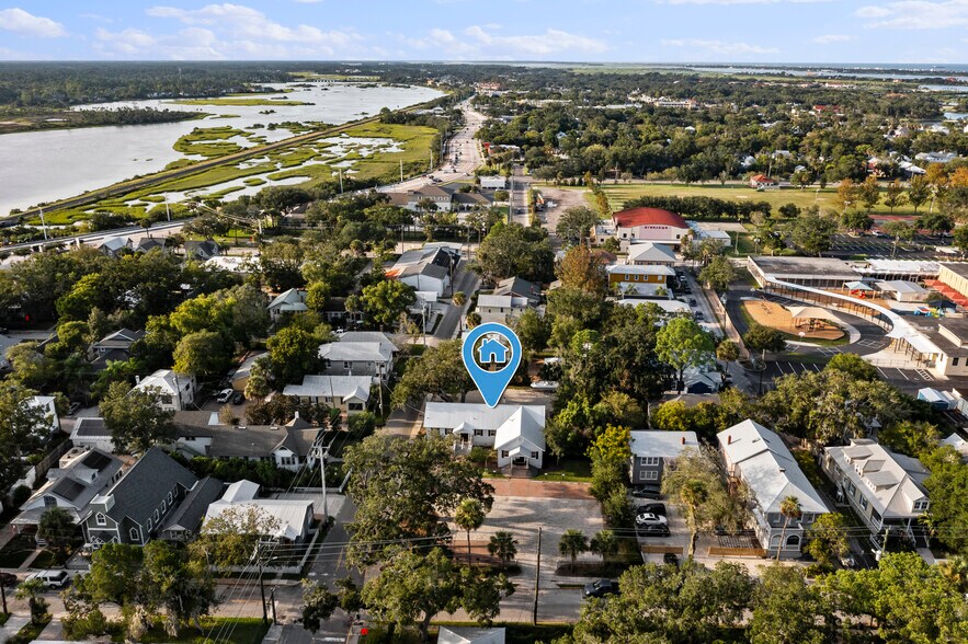 More Photos Of 19 Riberia St, Saint Augustine Office For Sale