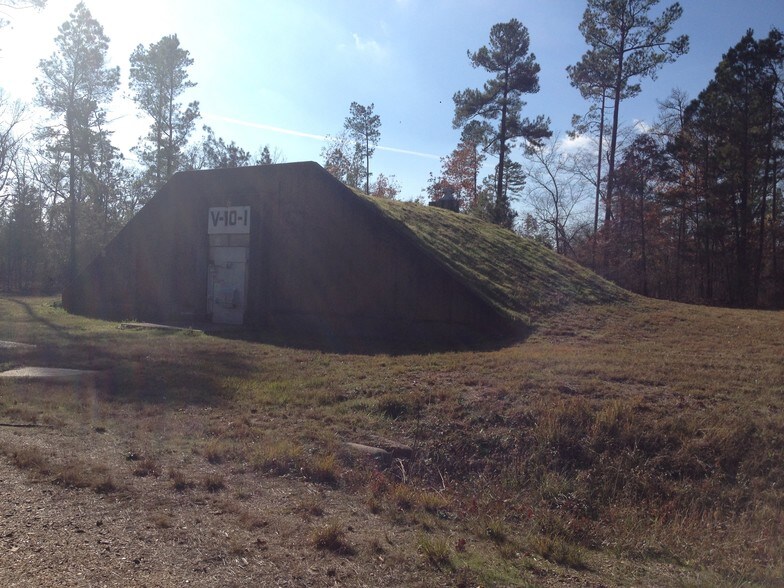 More Photos Of Area V Bunker, Hooks Self Storage For Lease