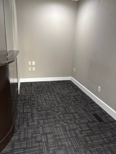 More Photos Of 1244 Fort Washington Ave, Fort Washington Medical For Lease