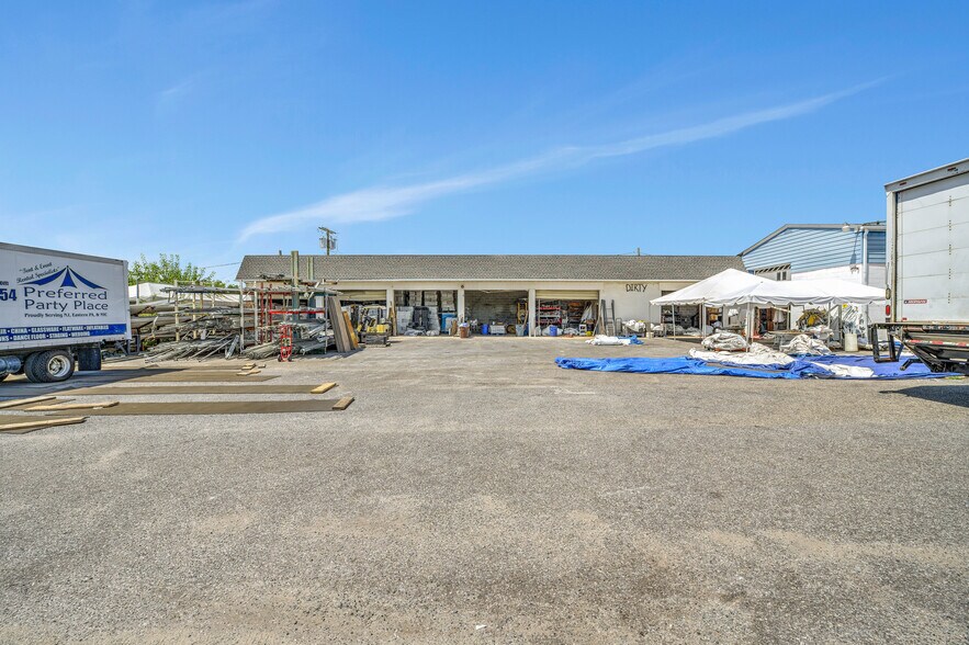 More Photos Of 1651 Sicklerville Rd, Sicklerville Self Storage For Sale