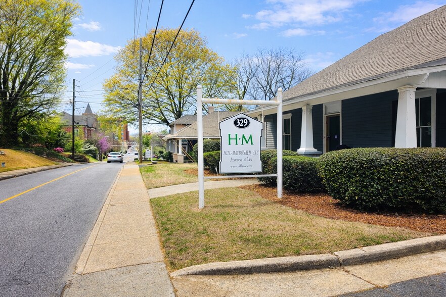 More Photos Of 329 NE Lawrence St, Marietta Medical For Sale