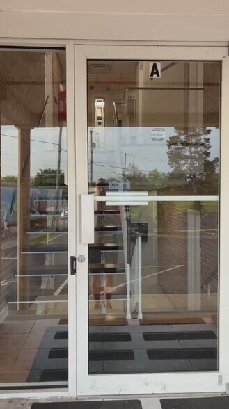 More Photos Of 7225 Colerain Ave, Cincinnati Office For Lease