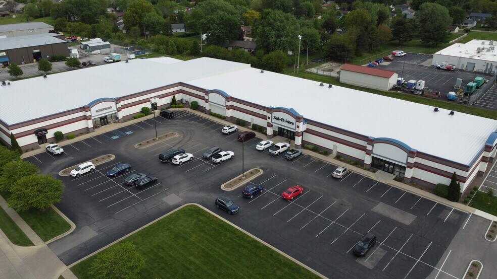 More Photos Of 3805 Fortune Dr, Lafayette Storefront For Sale