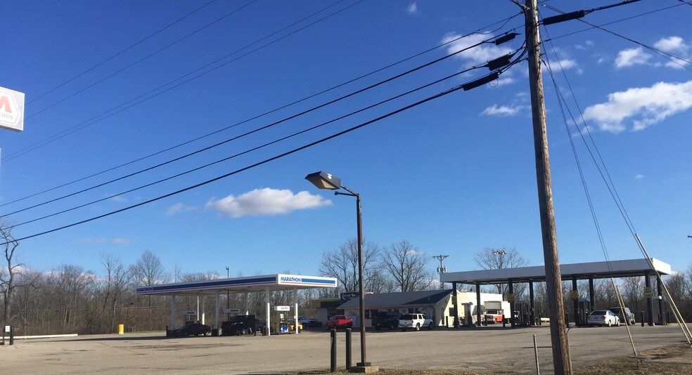 Primary Photo Of 9592 US Route 40 W, New Paris Service Station For Lease