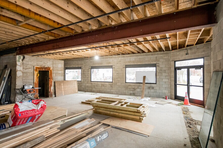 More Photos Of 4630 Crane St, Detroit Warehouse For Lease