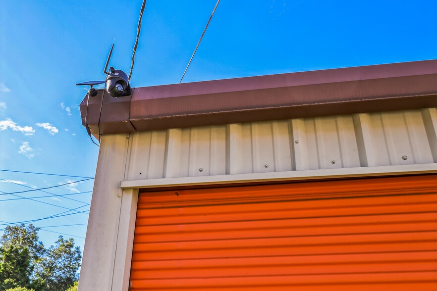 More Photos Of 52 & 54 Awtrey St, Manchester Self Storage For Sale