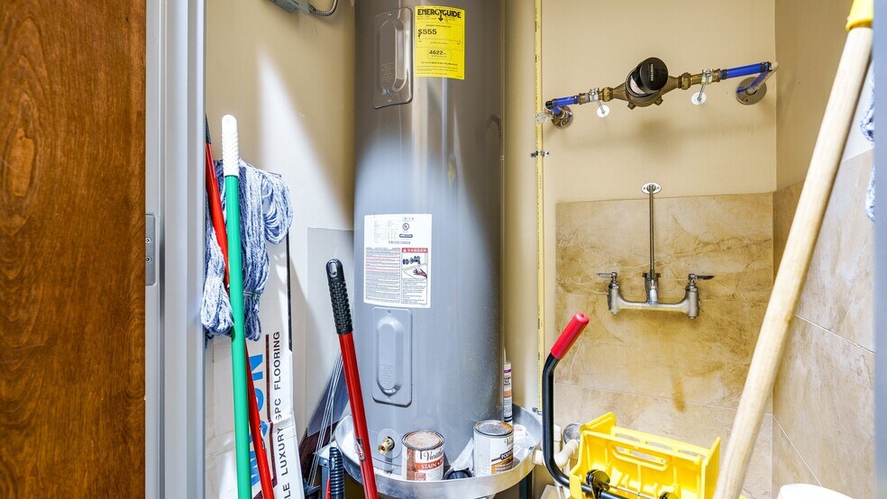 More Photos Of 7711 San Jacinto Pl, Plano Medical For Lease