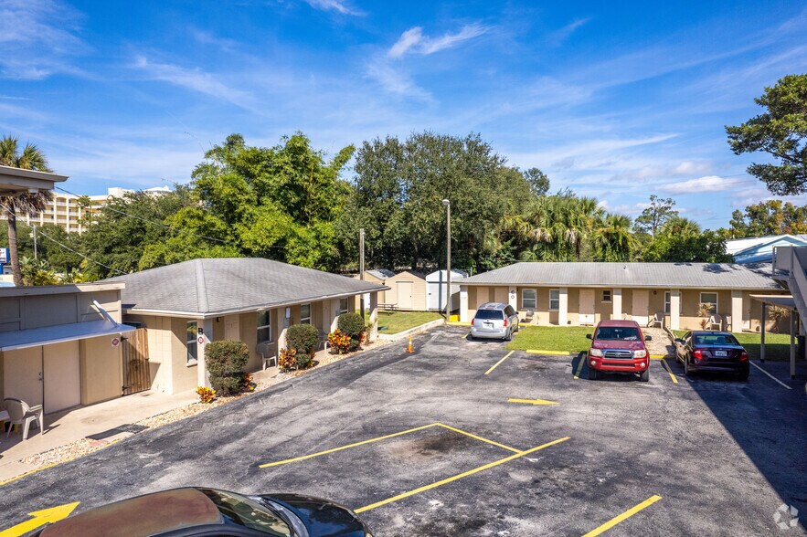 More Photos Of 430 W Merritt Island Cswy, Merritt Island Hotel For Sale