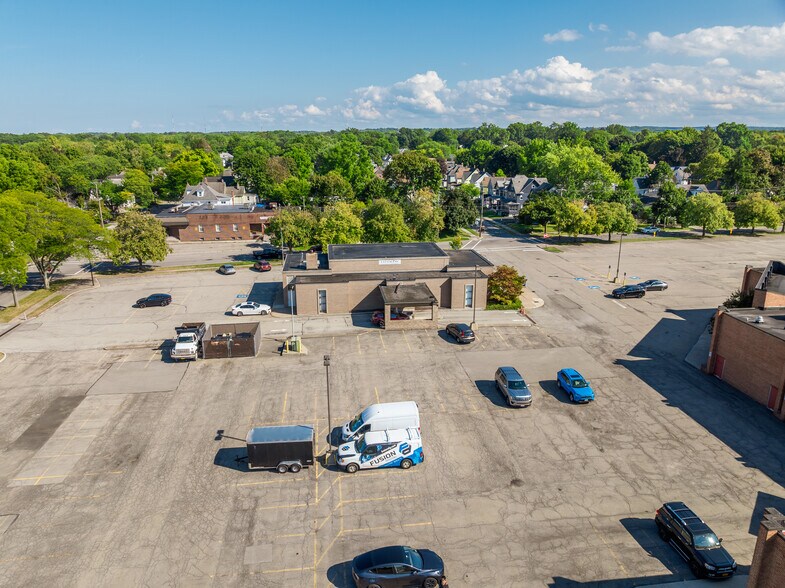 More Photos Of 300 Main St, East Rochester Medical For Lease
