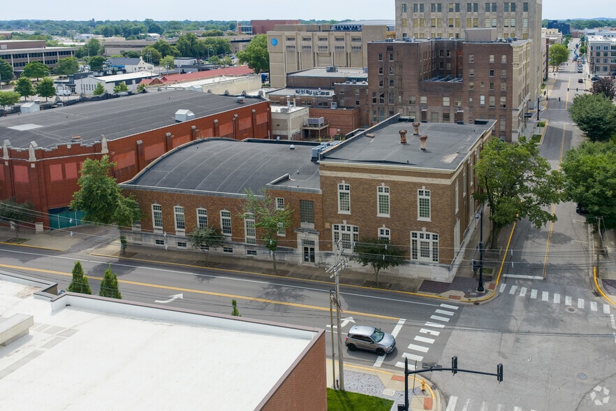 More Photos Of 221 NW 5th St, Evansville Office For Sale