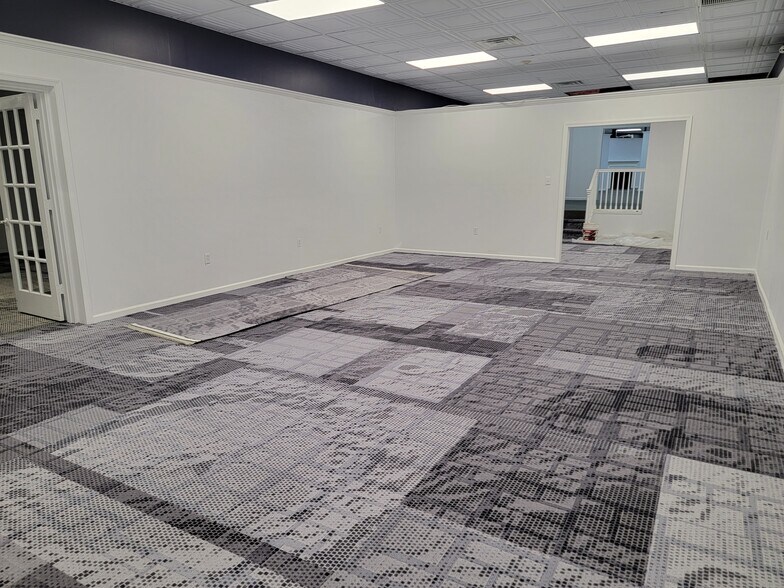 More Photos Of 71 Bellevue Ave, Langhorne Storefront Retail Office For Lease