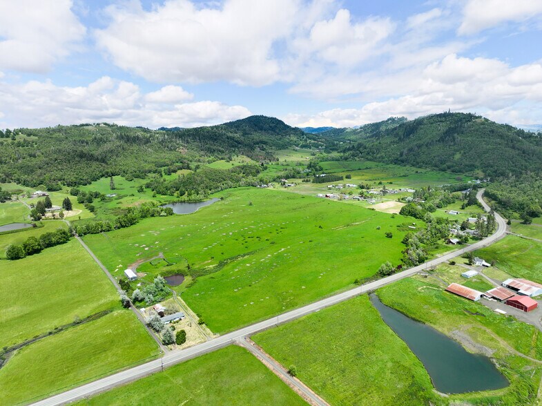 More Photos Of 5961 Lookingglass Rd, Roseburg Land For Sale