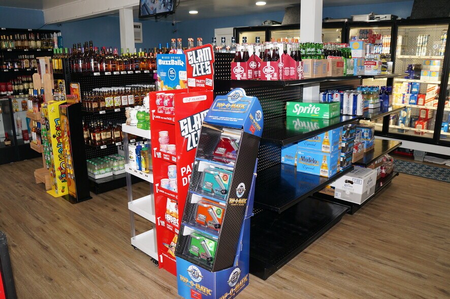 More Photos Of 33922 US Highway 280, Childersburg General Retail For Sale