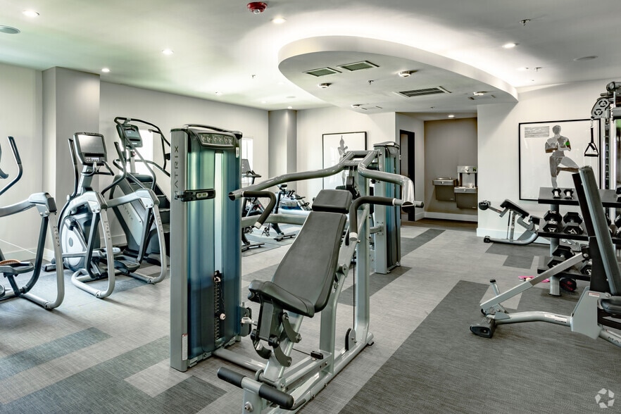 More Photos Of 401 NE Mizner Blvd, Boca Raton Apartments For Sale