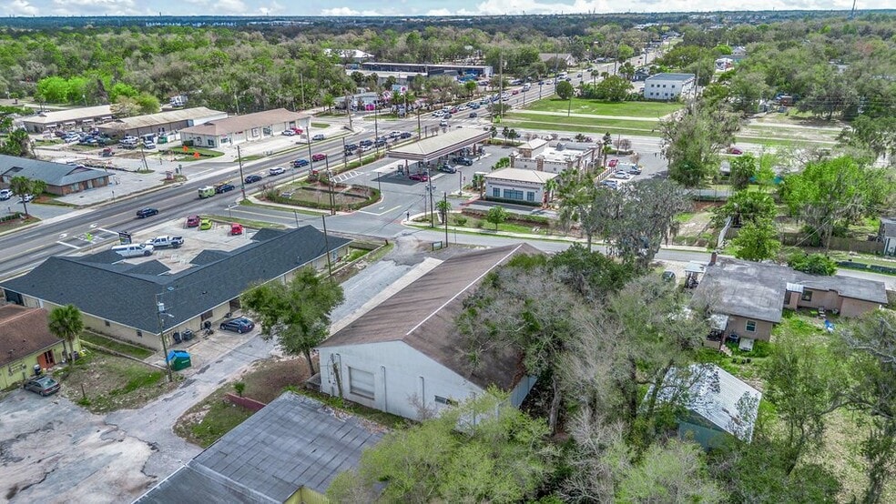 More Photos Of 103 Highland St, Orange City Warehouse For Sale