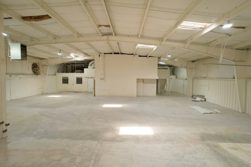 More Photos Of 4425 N Blackstock Rd, Spartanburg Warehouse For Lease