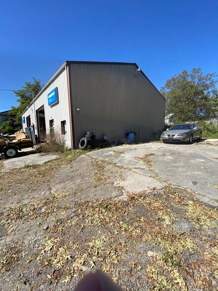 More Photos Of 50 Gudgell St, Owingsville Showroom For Sale