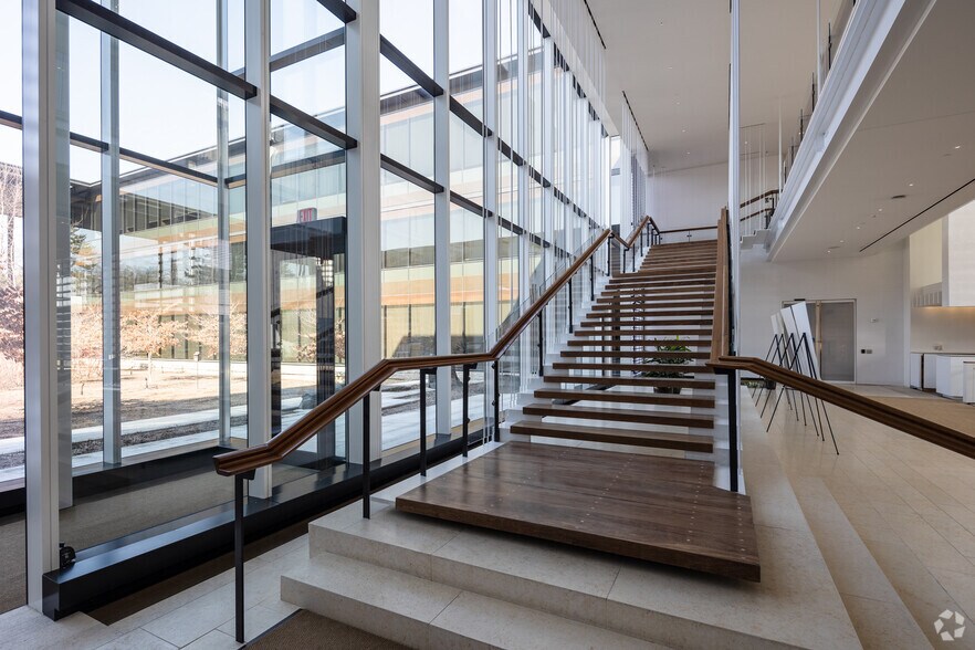 More Photos Of 175 Park Ave, Madison Office For Lease