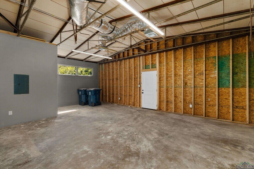 More Photos Of 1709 Bomar St, Marshall Office For Sale