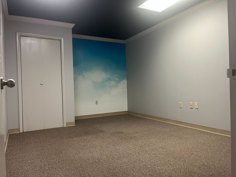 More Photos Of 2311 Biscayne Dr, Little Rock Office For Lease