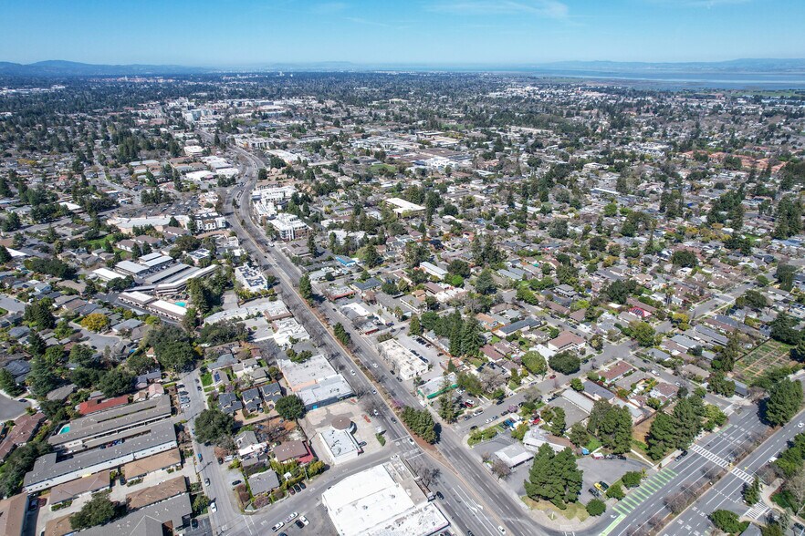 More Photos Of 1313 W El Camino Real, Mountain View Freestanding For Sale