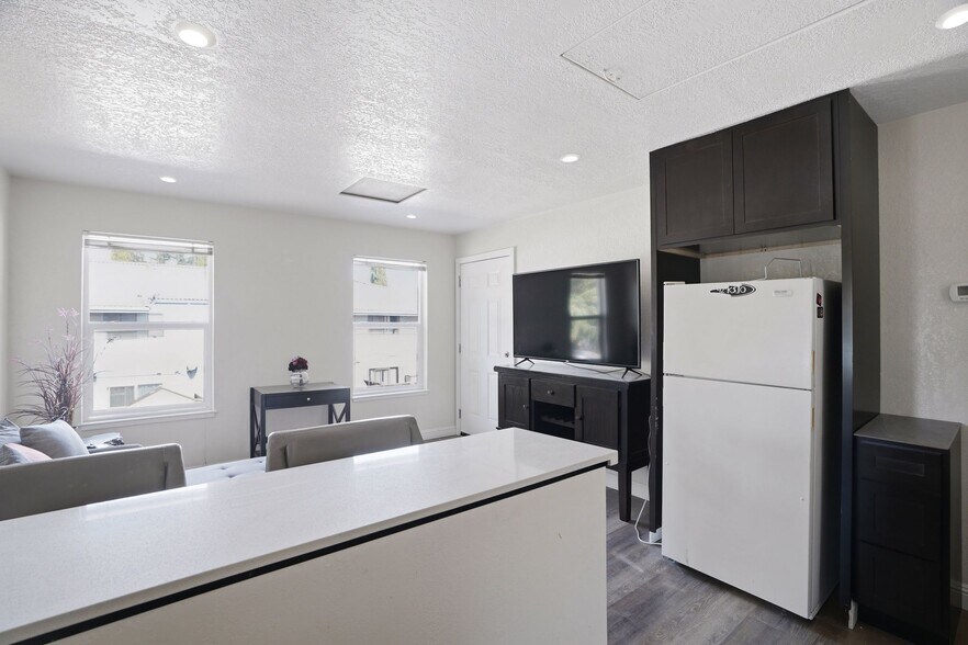 More Photos Of 1131 Luchessi Dr, San Jose Office Residential For Sale