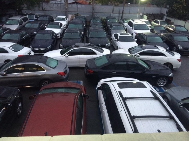 More Photos Of 910 E Whittier Blvd, La Habra Auto Dealership For Lease