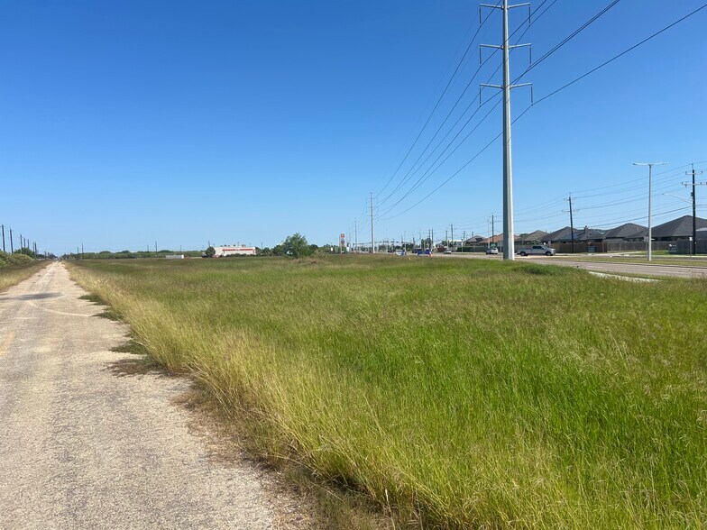 More Photos Of 3833 Rodd Field Rd, Corpus Christi Land For Sale