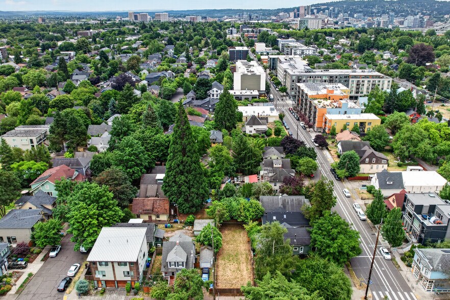 More Photos Of 24 NE Going St, Portland Land For Sale