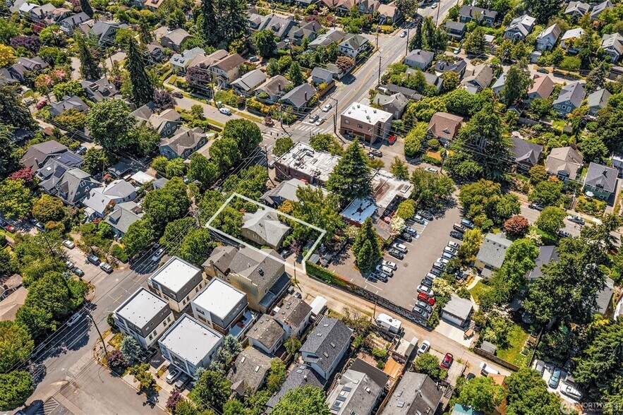 More Photos Of 2012 65th St, Seattle Office For Sale