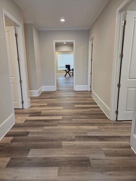 More Photos Of 4300 Westbrook Building B, Suwanee Medical For Lease