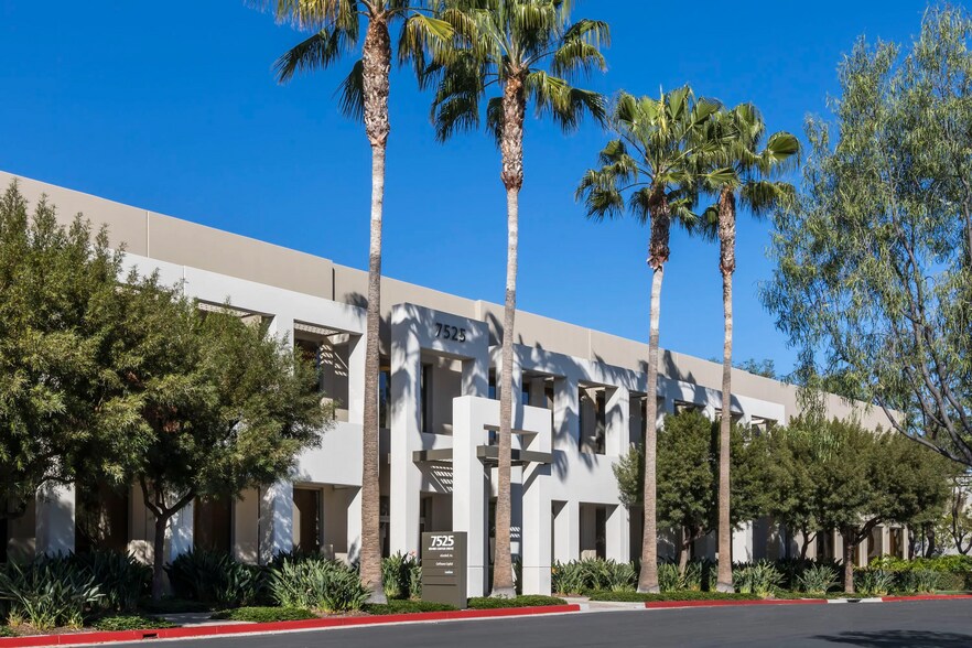 More Photos Of 7525 Irvine Center Dr, Irvine Unknown For Lease