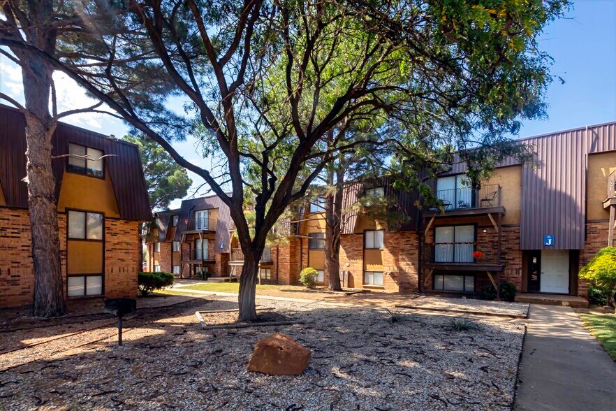 More Photos Of 5202 Bangor Ave, Lubbock Apartments For Sale