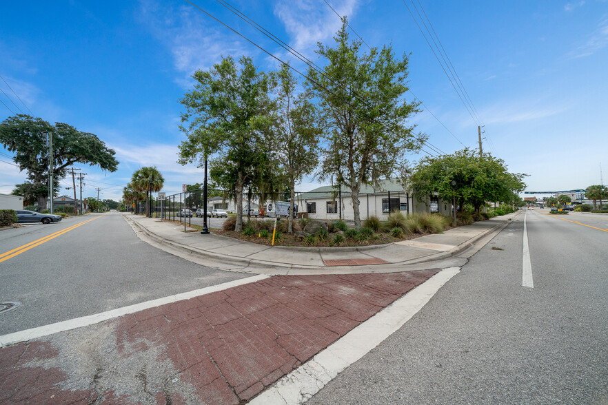 More Photos Of 98 NE 9th St, Ocala Unknown For Lease