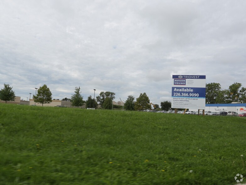 More Photos Of 1061 Hargrieve Rd, London Office For Lease