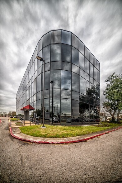 More Photos Of 2440 Texas Pky, Missouri City Office For Lease