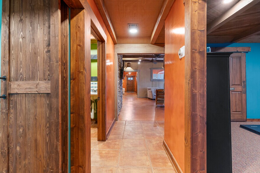 More Photos Of 3228 S Jamestown Ave, Tulsa Medical For Sale